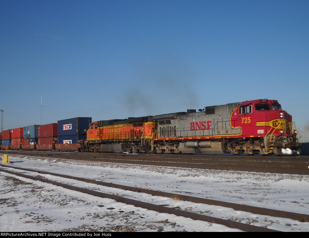 BNSF 725 East